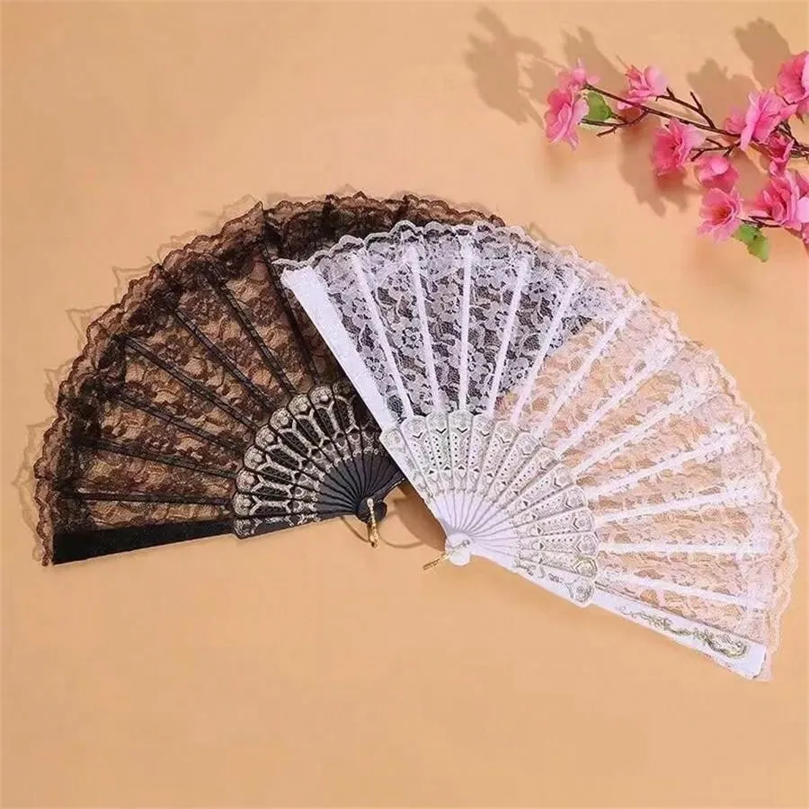 1pc Black And White Classical Chinese Retro Lace Folding Hand Fan For Hanfu Qipao Photoshoot Props, Bridal Props With Tassel