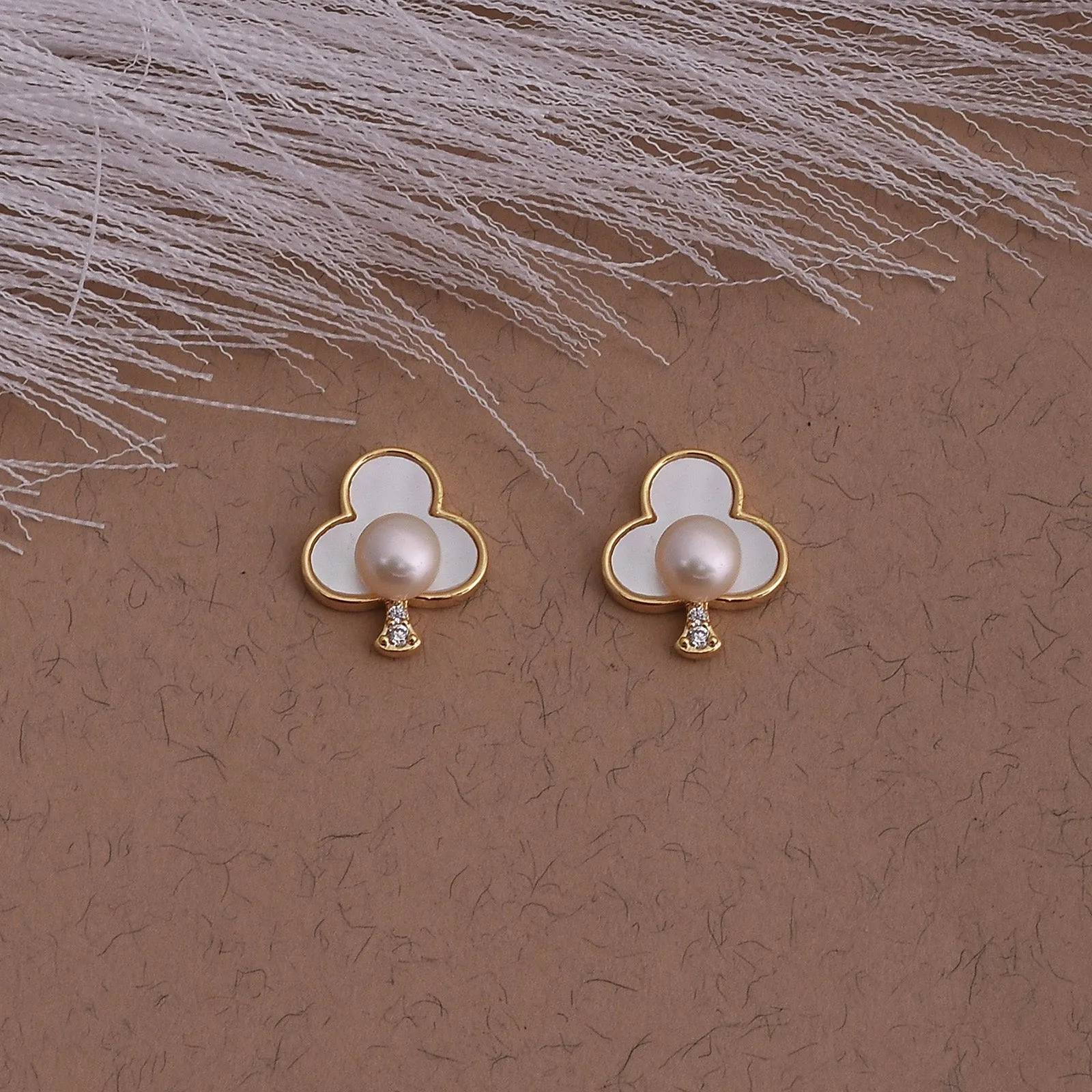 Ace Fashionable Stud Earrings