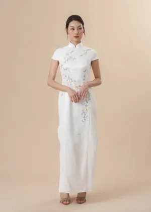 Cap Sleeves Silk Embroidered Qipao