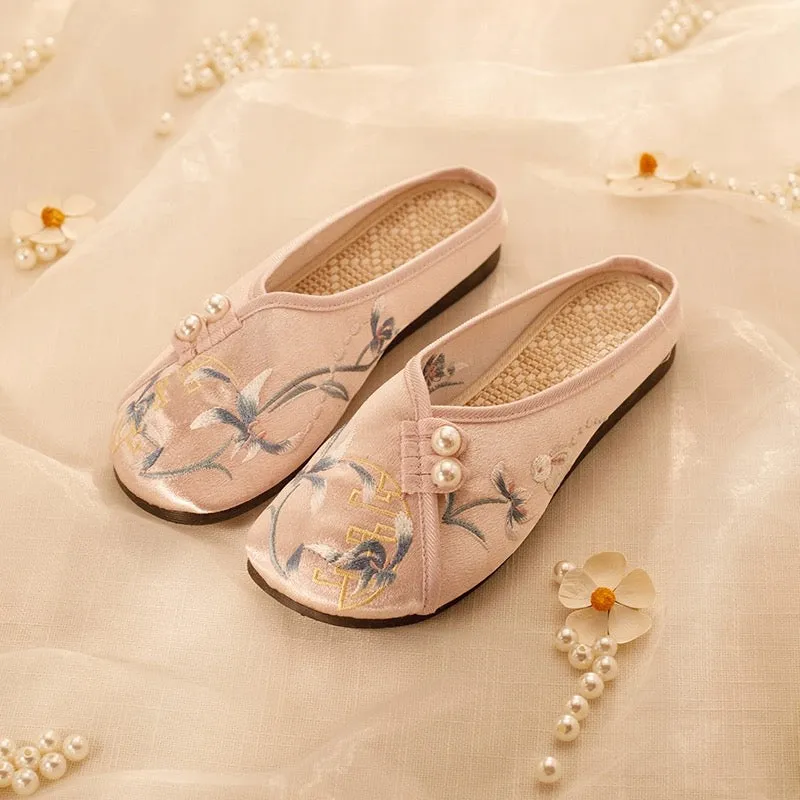 Cheongsam & Qipao Shoes: Teresa