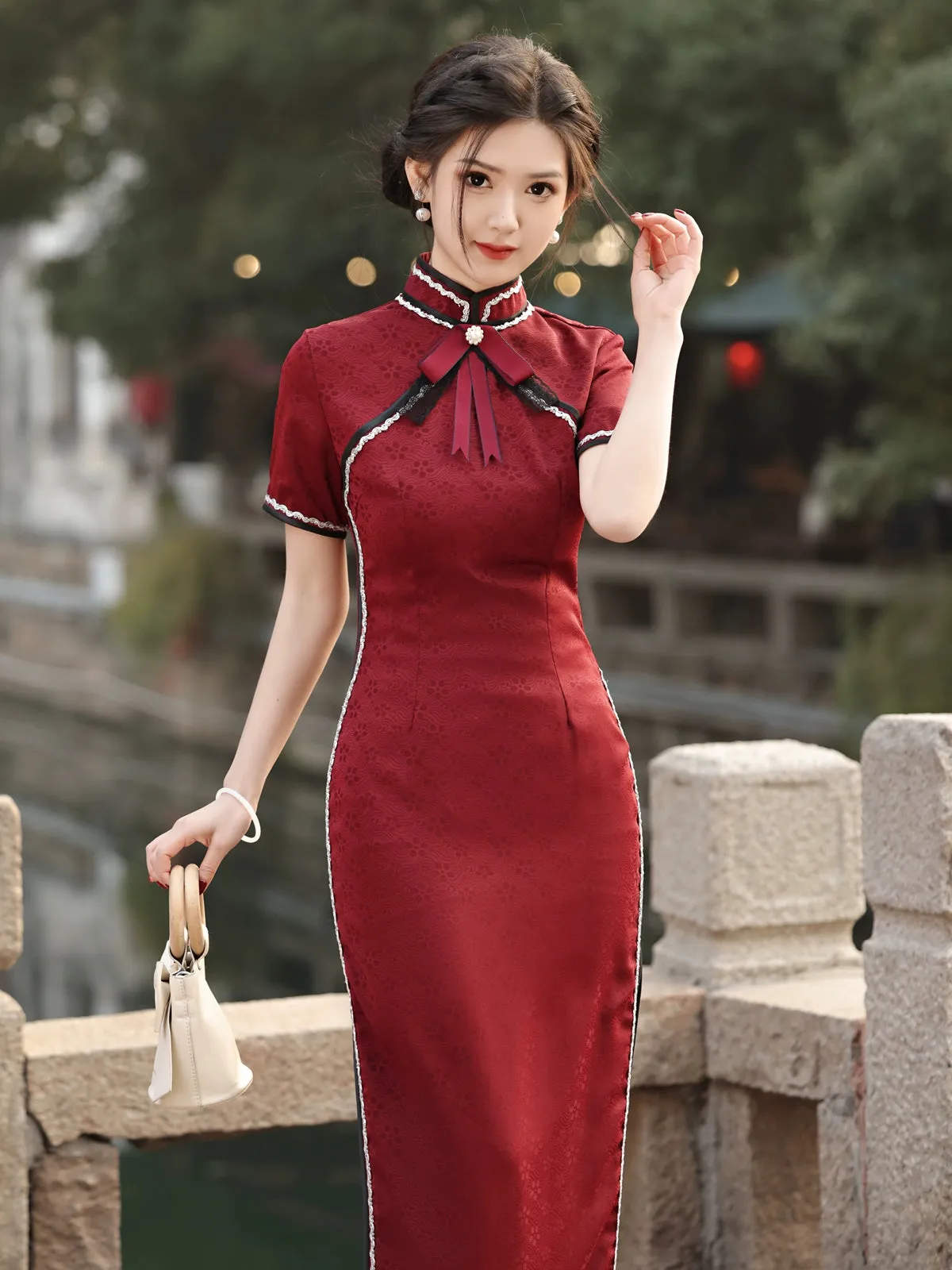 Cheongsam for Tea Ceremony, Traditional Chinese Dress, Burgundy