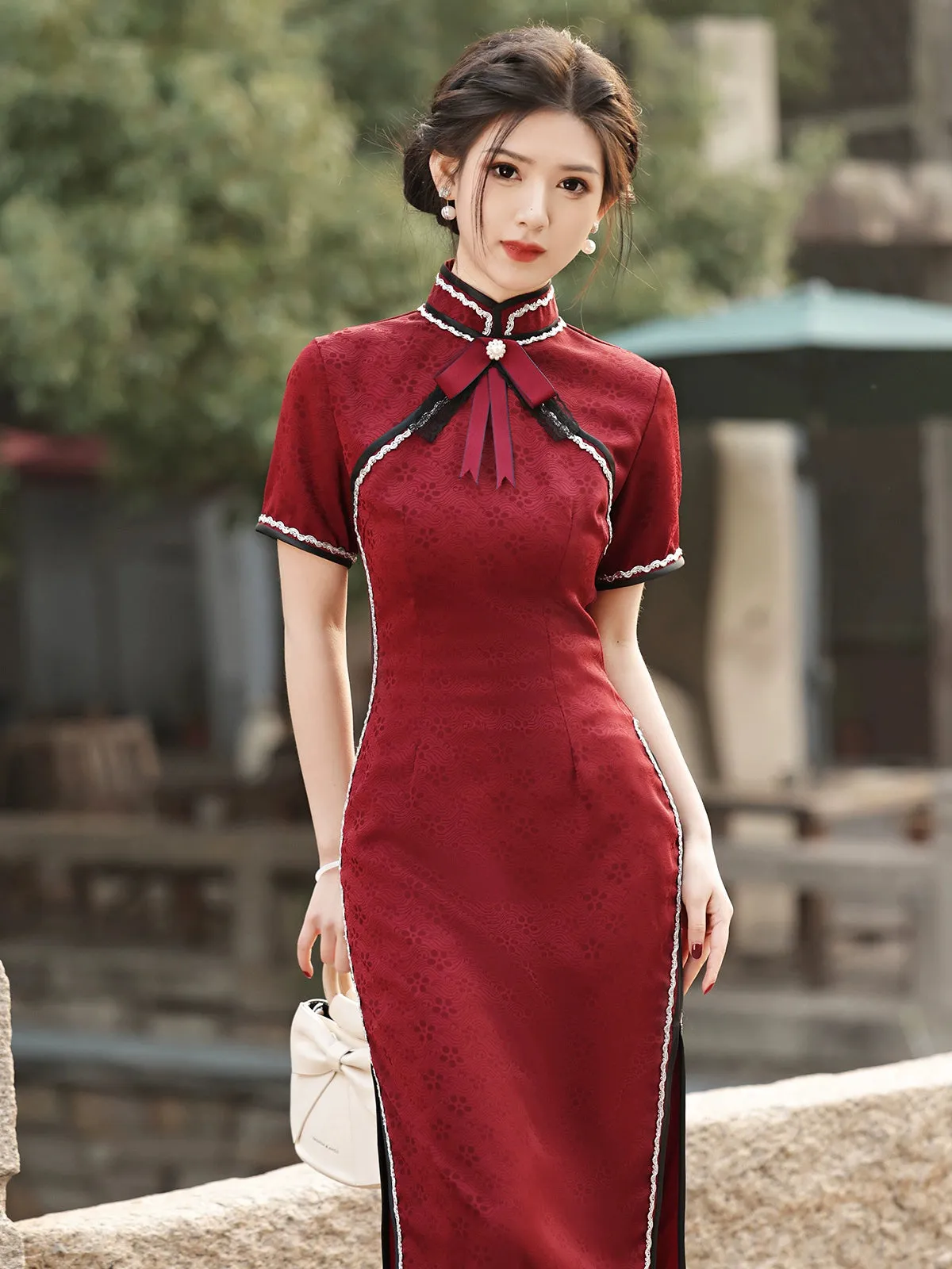 Cheongsam for Tea Ceremony, Traditional Chinese Dress, Burgundy