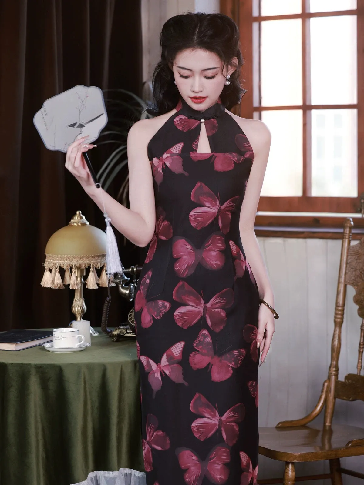 Halter Neck Long Cheongsam, Dieyu