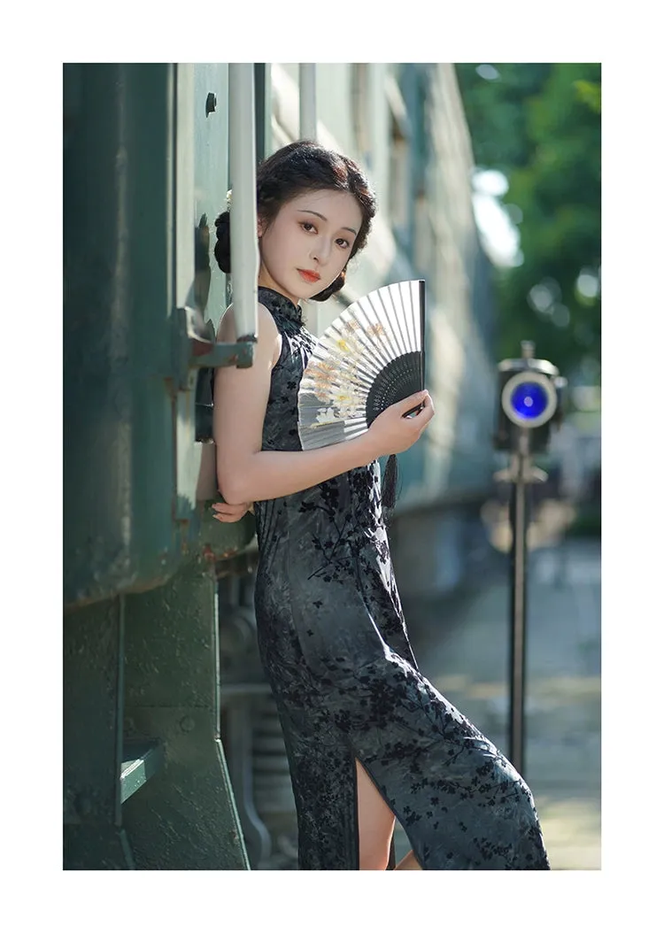 Halter Neck Long Cheongsam, Nebula