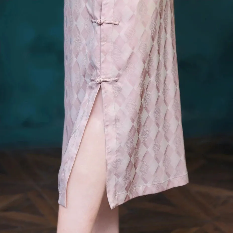 Manchan 曼婵 1930s Patterned Satin Pink Summer Qipao