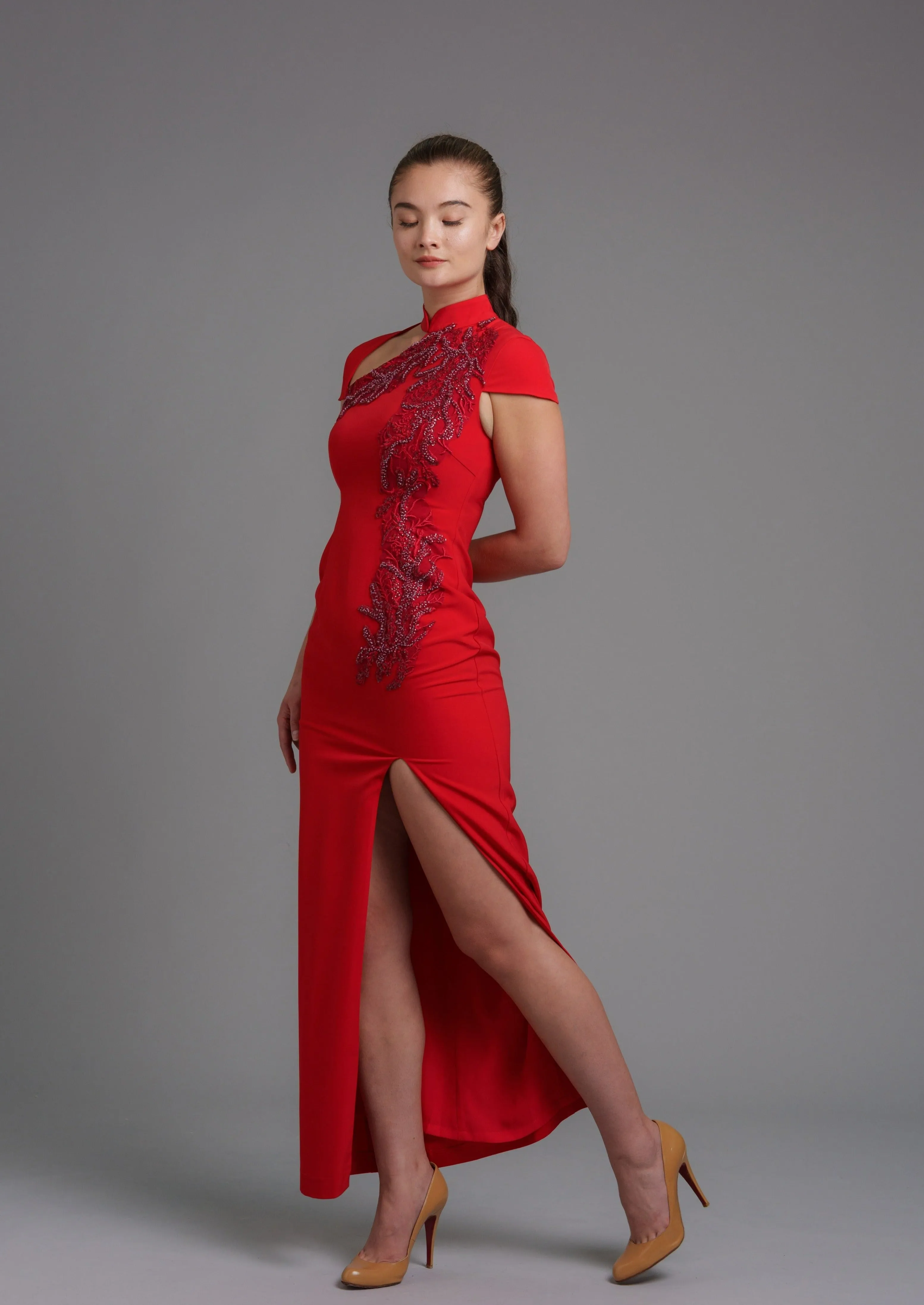 Pansy Asymmetrical Bridal Qipao - RTW