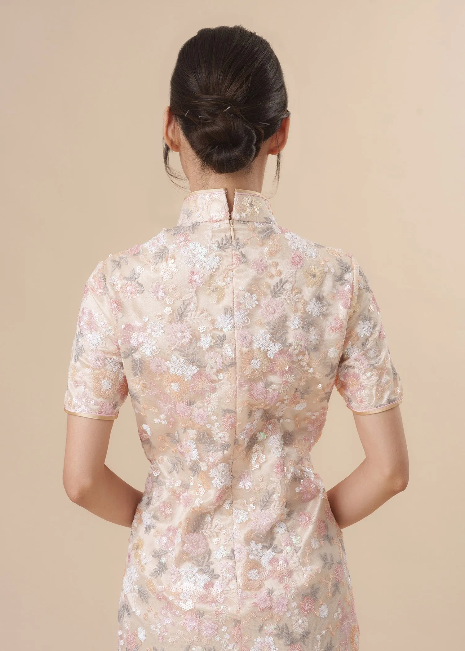 Short Sleeves Lace Qipao (Beige Pink)