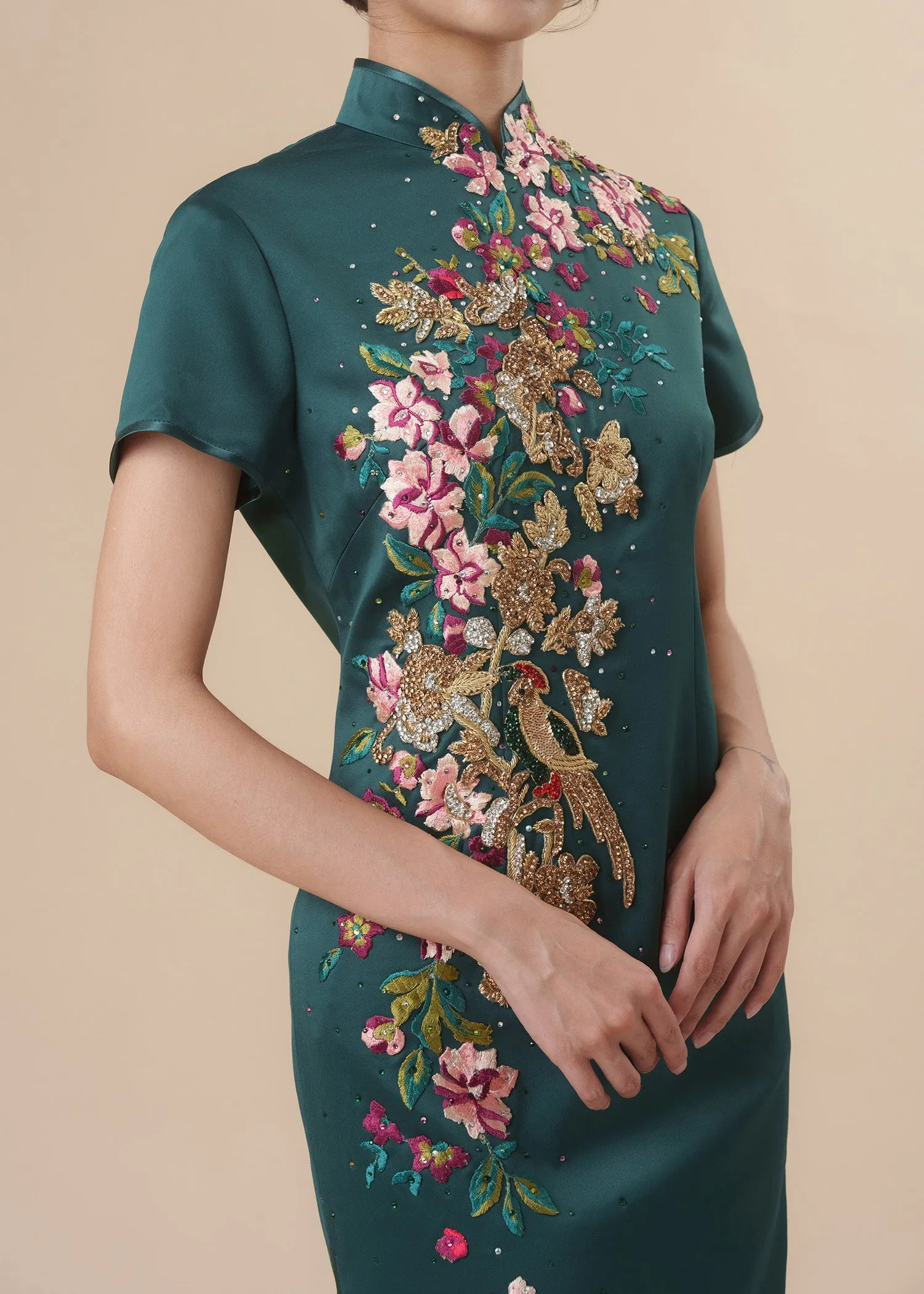 Short Sleeves Satin Lace Embellished Qipao (Dark Green)