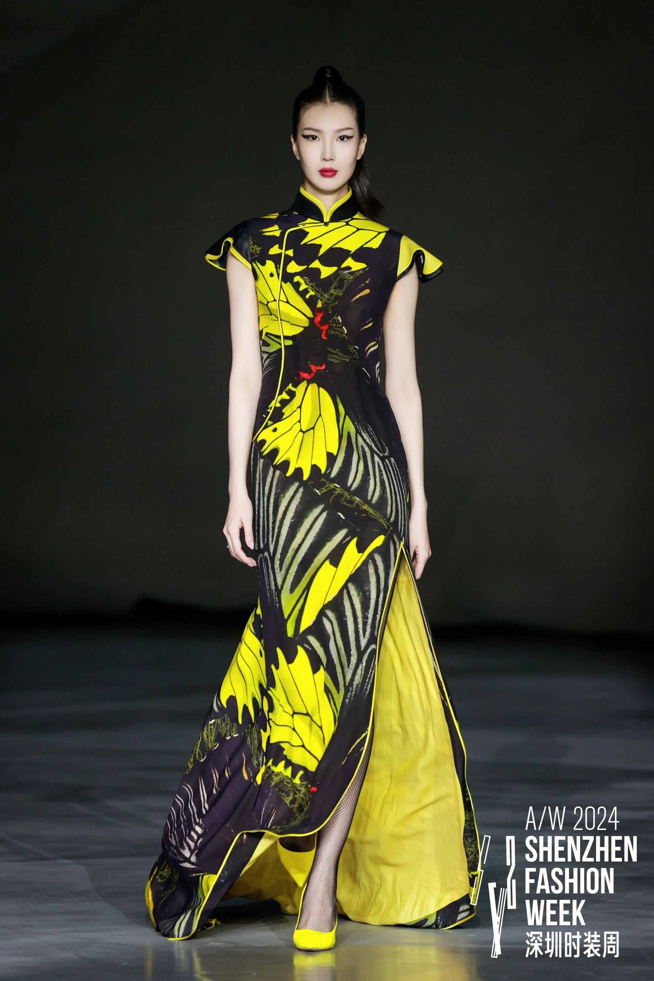 SPARKLE BY KAREN CHAN x Fung Yuen Butterfly Reserve【GOLDEN BIRDWING】100% Silk Cheongsam (Petal Sleeve) (金裳鳳蝶)