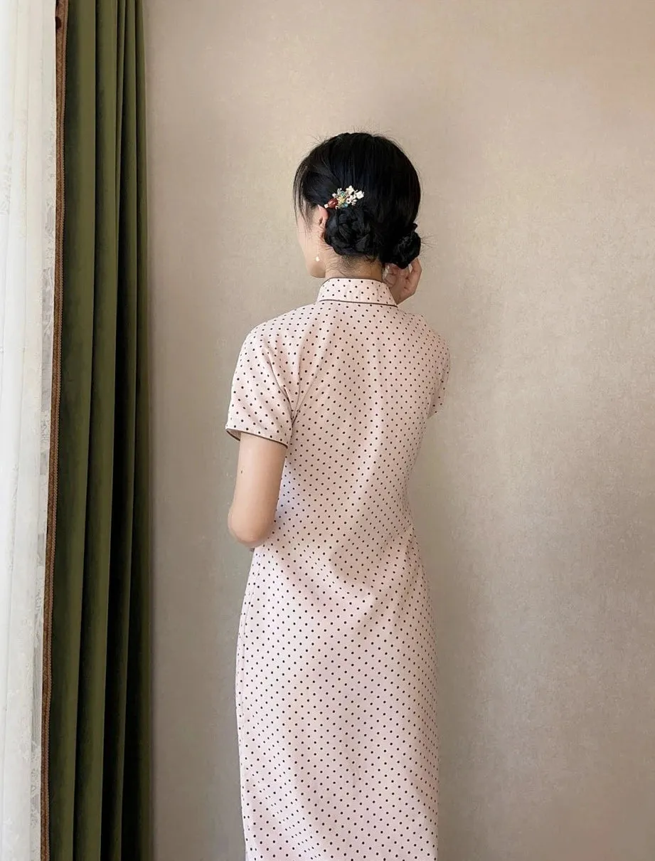 Tian Dou 甜豆 Sweet Bean 1930s Bottle Collar Polka Dot Qipao