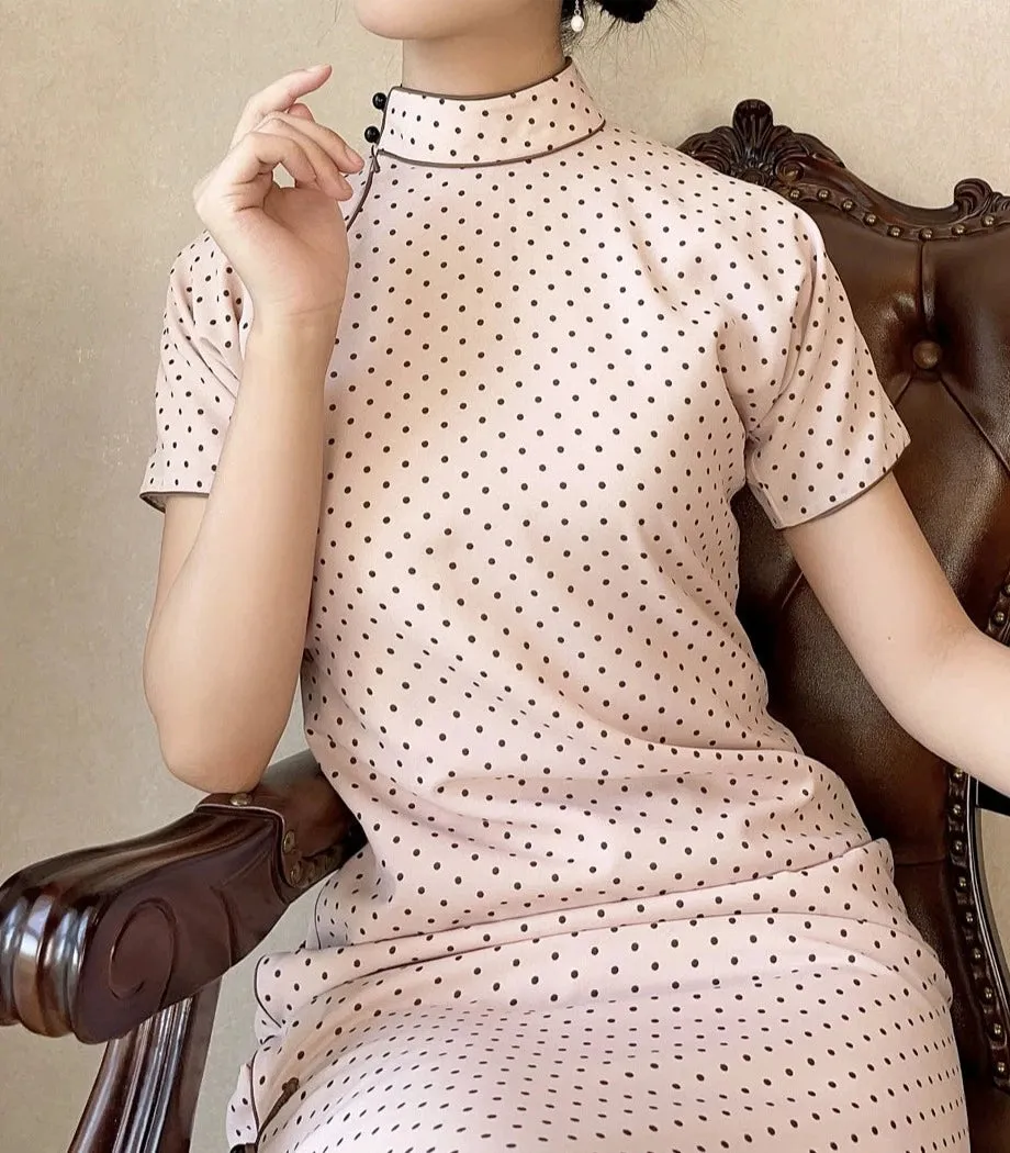 Tian Dou 甜豆 Sweet Bean 1930s Bottle Collar Polka Dot Qipao